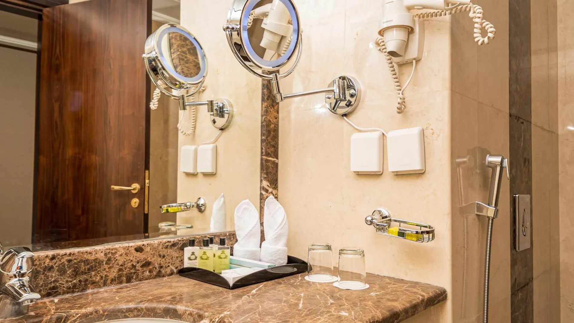 Taiba Suite Madinah Hotel
